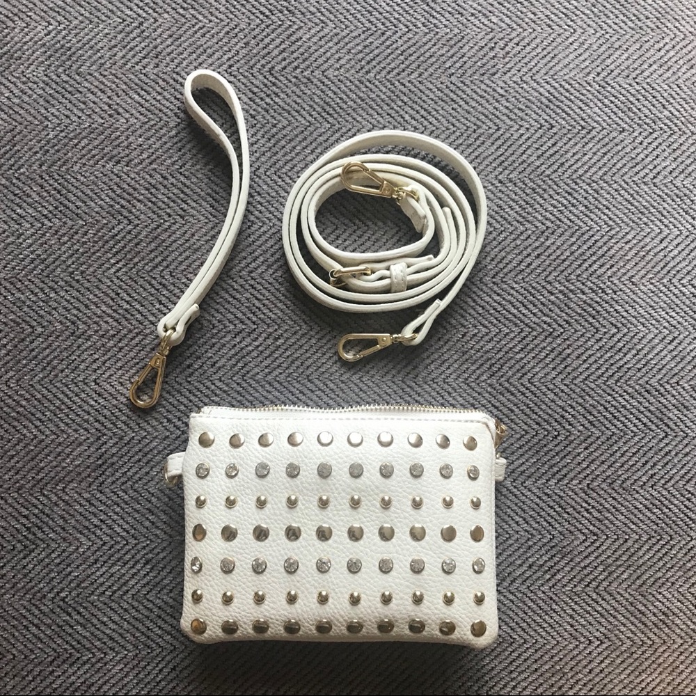 4/ $20 sale Charming Charlie wristlet/ crossbody